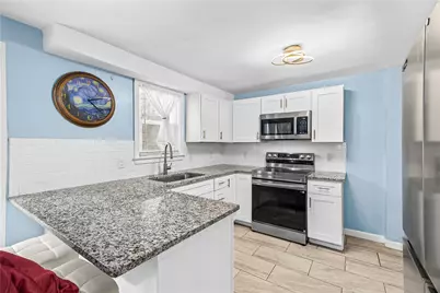 148 Yorktown Road, North Kingstown, RI 02852 - Photo 5