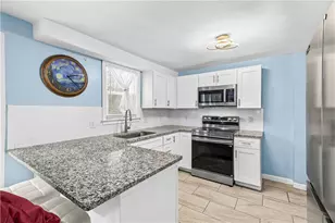 148 Yorktown Rd, North Kingstown, RI 02852 - Photo 5