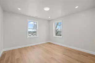 354 Jastram St, Providence, RI 02908 - Photo 21