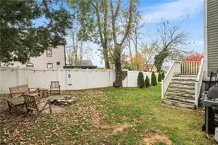 101 Grand View St, Providence, RI 02906 - Photo 33