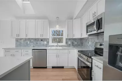 71 Woodmist Way, North Kingstown, RI 02852 - Photo 3