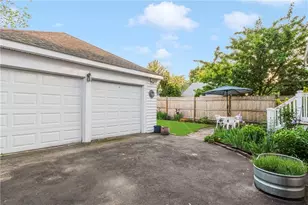 68 Ferncrest Ave, Cranston, RI 02905 - Photo 3