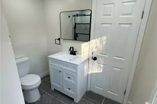 7 Kepler St, Providence, RI 02908 - Photo 15