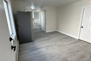 7 Kepler St, Providence, RI 02908 - Photo 17