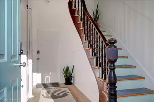 12 Cranston Ave, Newport, RI 02840 - Photo 3