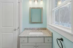 12 Park Ave, Narragansett, RI 02882 - Photo 13