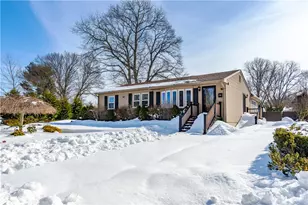 152 Almy St, Warwick, RI 02886 - Photo 5