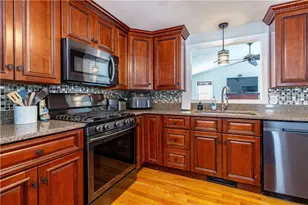 152 Almy St, Warwick, RI 02886 - Photo 13