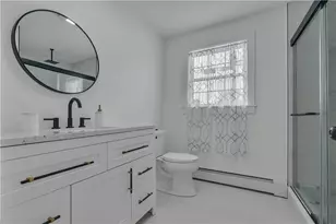 79 Suburban Pkwy, Warwick, RI 02889 - Photo 11