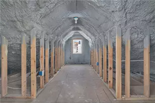 79 Suburban Pkwy, Warwick, RI 02889 - Photo 29