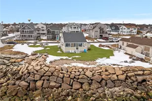 28 Glenwood Ave, Narragansett, RI 02882 - Photo 1