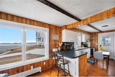 28 Glenwood Avenue, Narragansett, RI 02882 - Photo 11