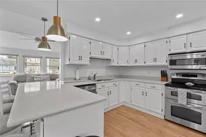 12 Granada Terrace, Middletown, RI 02842 - Photo 17