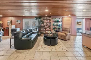 585 Meadow View Ave, Warwick, RI 02889 - Photo 43