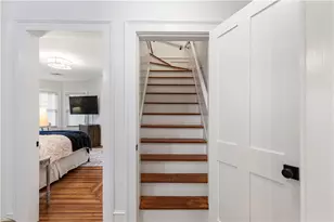 21 Bedlow Ave, Newport, RI 02840 - Photo 21