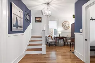 21 Bedlow Ave, Newport, RI 02840 - Photo 3