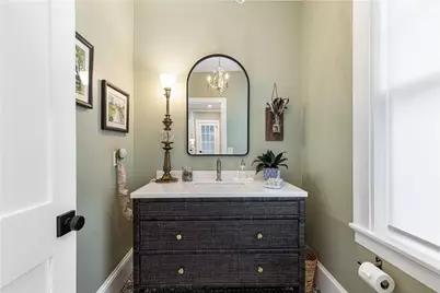 21 Bedlow Avenue, Newport, RI 02840 - Photo 11