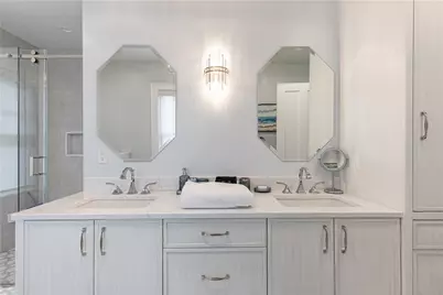 21 Bedlow Avenue, Newport, RI 02840 - Photo 17