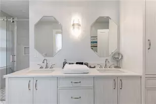 21 Bedlow Ave, Newport, RI 02840 - Photo 17