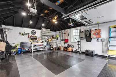 21 Bedlow Avenue, Newport, RI 02840 - Photo 29