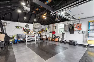 21 Bedlow Ave, Newport, RI 02840 - Photo 29