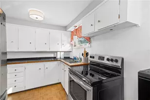 28 Hoyt St, Warwick, RI 02886 - Photo 3