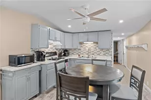 301 Bulgarmarsh Rd, Tiverton, RI 02878 - Photo 9