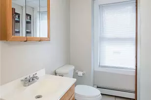 498 Broadway Ave, Providence, RI 02909 - Photo 7