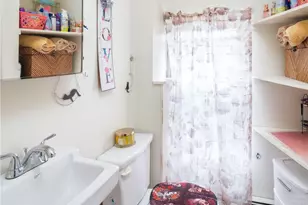 498 Broadway Ave, Providence, RI 02909 - Photo 17