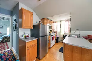 498 Broadway Ave, Providence, RI 02909 - Photo 19