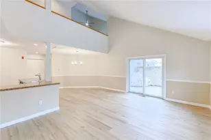 816 Williamsbug Circle, Warwick, RI 02886 - Photo 17