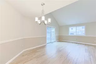 816 Williamsbug Circle, Warwick, RI 02886 - Photo 11