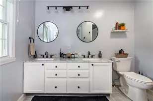 195 Oakland Beach Ave, Warwick, RI 02889 - Photo 37