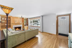 420 Auburn St, Cranston, RI 02910 - Photo 7