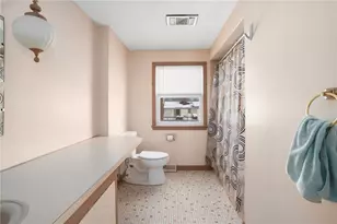 247 Asylum Rd, Warwick, RI 02886 - Photo 9