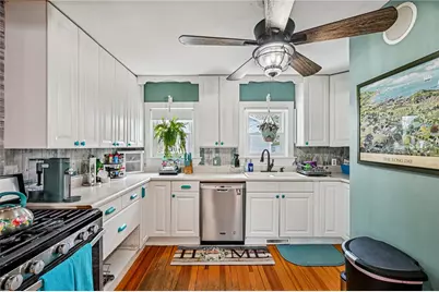 26 Barton Avenue, Warwick, RI 02889 - Photo 9