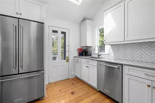 36 Second St, Newport, RI 02840 - Photo 11