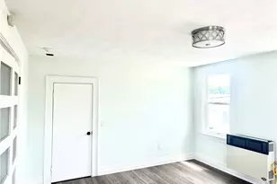 804 Main St, West Warwick, RI 02893 - Photo 3