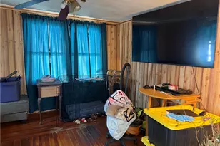 30 Eddington St, Pawtucket, RI 02861 - Photo 5