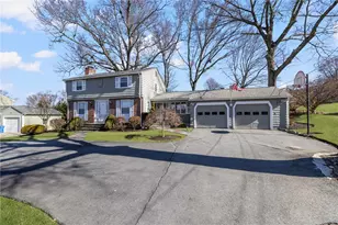 157 Sweetbriar Dr, Cranston, RI 02920 - Photo 3
