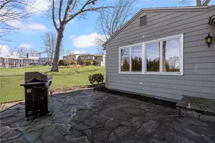 157 Sweetbriar Dr, Cranston, RI 02920 - Photo 41