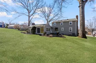 157 Sweetbriar Dr, Cranston, RI 02920 - Photo 45