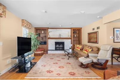 157 Sweetbriar Drive, Cranston, RI 02920 - Photo 7