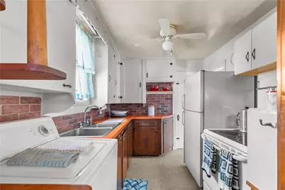 53 Green Street, Portsmouth, RI 02871 - Photo 15