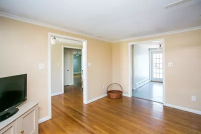 41 Clayton Street, Middletown, RI 02842 - Photo 3