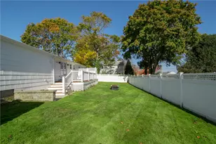 41 Clayton St, Middletown, RI 02842 - Photo 21