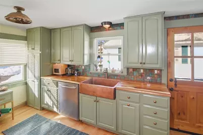 6 Sullivan Street, Newport, RI 02840 - Photo 5