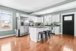 214 Grand Ave, Pawtucket, RI 02861 - Photo 5