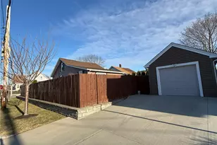 214 Grand Ave, Pawtucket, RI 02861 - Photo 3