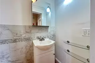 181 Cole Ave, Providence, RI 02906 - Photo 33